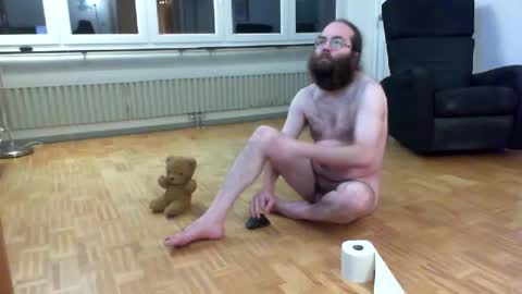 wantsahug online show from November 16, 7:16 pm