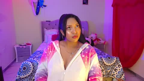 Snapshot of warisgoddes chatting on January 7, 3:57 am EMILY online show from January 7, 3:57 am