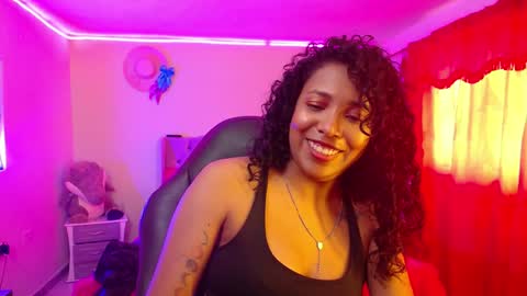 Snapshot of warisgoddes chatting on December 16, 2:27 pm EMILY online show from December 16, 2:27 pm