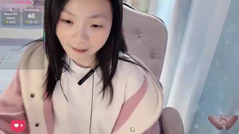 warmie online show from March 13, 7:55 am