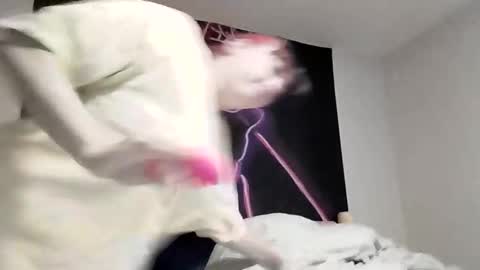 warwhore24 online show from April 15, 6:44 pm