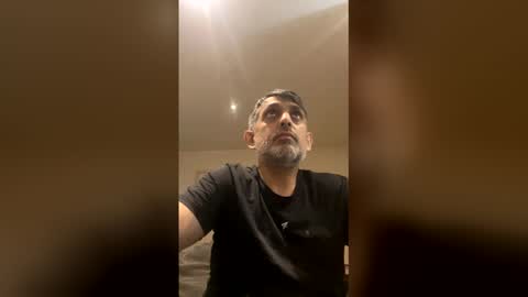 wasimashraf81080 online show from June 1, 5:03 pm