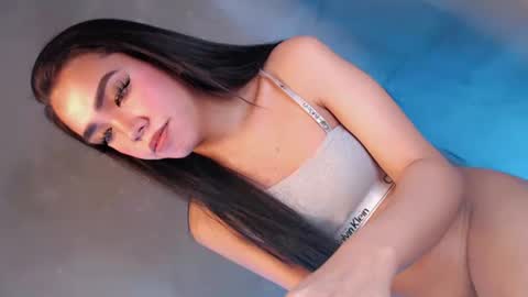 Isla Fox online show from September 27, 6:55 am