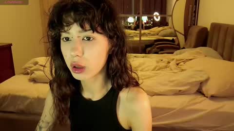 Snapshot of wavy_nights chatting on December 9, 1:02 pm Mina online show from December 9, 1:02 pm