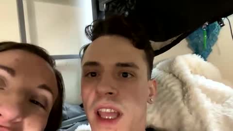 Sir Nicholas online show from January 3, 8:22 pm