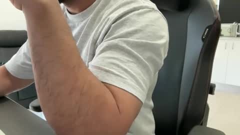 Weapon X online show from April 16, 2:44 am