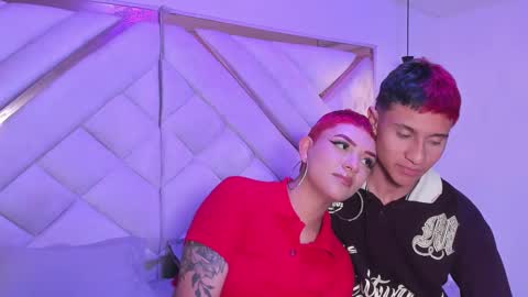 Snapshot of webcamaddicts chatting on September 13, 3:53 am felipe and alejandra online show from September 13, 3:53 am