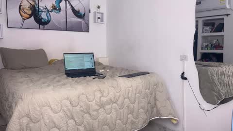 Wendy Alex online show from February 4, 1:31 am