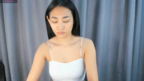 Snapshot of wendy_marvel chatting on March 9, 6:39 am Wendy online show from March 9, 6:39 am