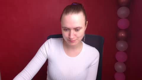 Snapshot of wendy_say_ chatting on February 17, 11:00 pm Wendy online show from February 17, 11:00 pm