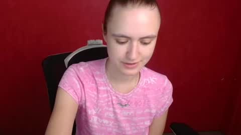 Snapshot of wendy_say_ chatting on September 21, 6:28 am Wendy online show from September 21, 6:28 am