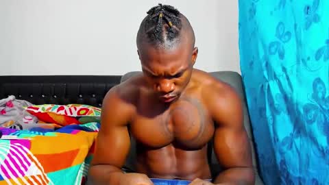wesleymuscle online show from February 21, 2:39 am