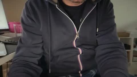 wet_adidasboy online show from November 28, 7:48 am