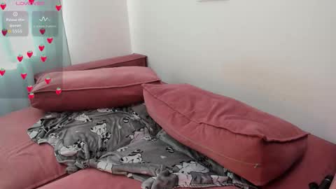   online show from October 8, 11:27 am