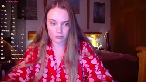 Lana online show from July 1, 8:50 pm