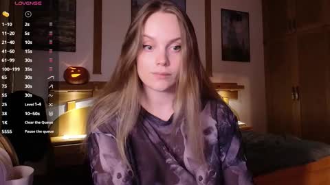 Lana online show from October 17, 6:56 pm