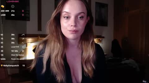 Snapshot of wet_lana chatting on October 8, 6:47 pm Lana online show from October 8, 6:47 pm