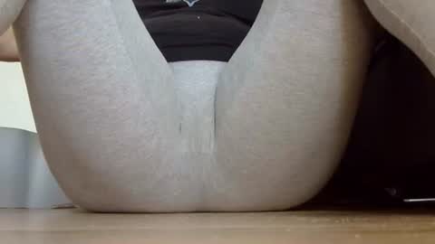 wet_pants2022 online show from October 1, 1:54 pm