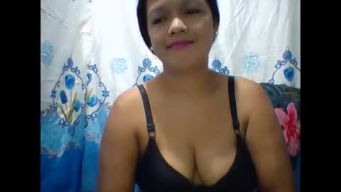 wetpussie4_you online show from October 3, 5:32 pm
