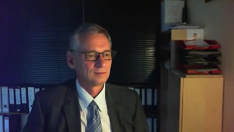 Snapshot of wetsuitedman chatting on September 9, 4:07 pm Franz online show from September 9, 4:07 pm