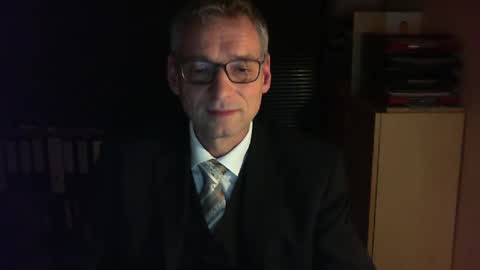 Snapshot of wetsuitedman chatting on December 21, 4:57 pm Franz online show from December 21, 4:57 pm
