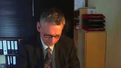 Snapshot of wetsuitedman chatting on March 10, 2:48 pm Franz online show from March 10, 2:48 pm