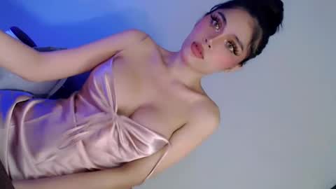 Snapshot of what_the_fuckxx chatting on January 28, 1:29 am kiara online show from January 28, 1:29 am