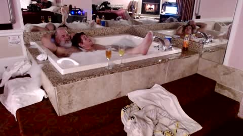 wheresmyqueenat online show from February 24, 10:25 pm