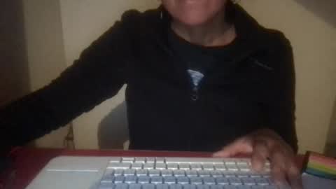 Mel online show from October 19, 4:44 pm