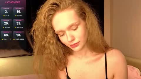 whispermurmur online show from December 18, 2:56 pm