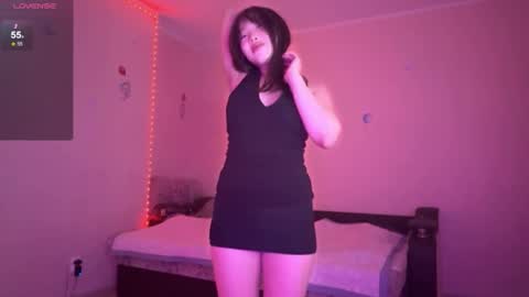 DarsyWhispers online show from November 28, 1:29 pm