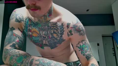 Max online show from October 17, 2:48 am