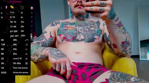 Snapshot of white_king999 chatting on September 14, 1:34 pm Max online show from September 14, 1:34 pm