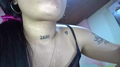 white_sexy_ online show from February 17, 11:33 pm