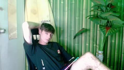 Snapshot of whiteboyinasia chatting on September 10, 11:11 am Christian online show from September 10, 11:11 am