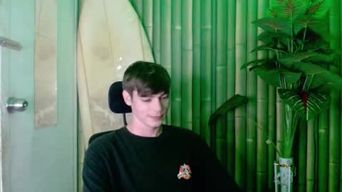 Snapshot of whiteboyinasia chatting on September 12, 11:12 am Christian online show from September 12, 11:12 am