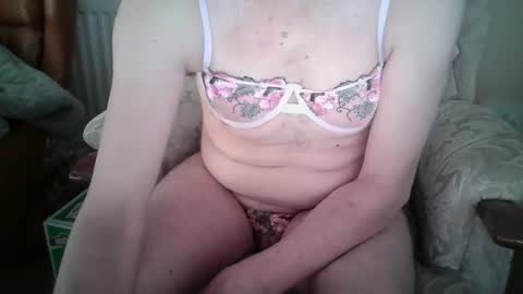 whitebriefs009 online show from October 1, 9:08 am