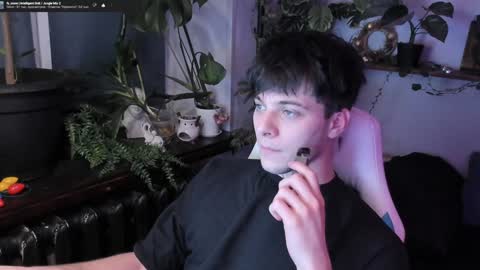 Gus online show from January 14, 8:15 pm