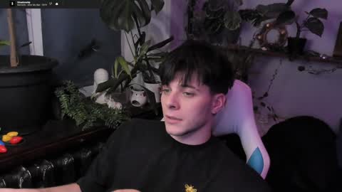 Gus online show from January 15, 4:54 pm