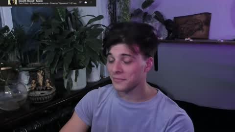 Gus online show from September 19, 8:01 pm