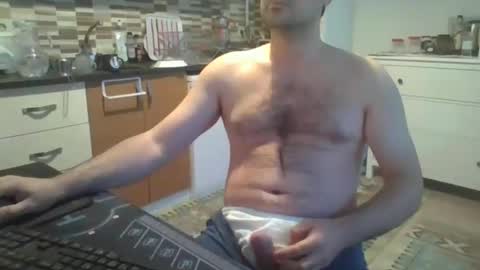 erhandemirci1987 online show from October 10, 1:28 pm