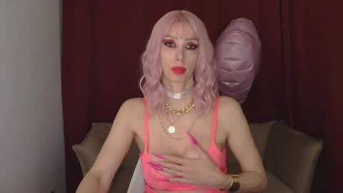 Snapshot of whitequeen888 chatting on February 17, 3:00 pm White Queen online show from February 17, 3:00 pm