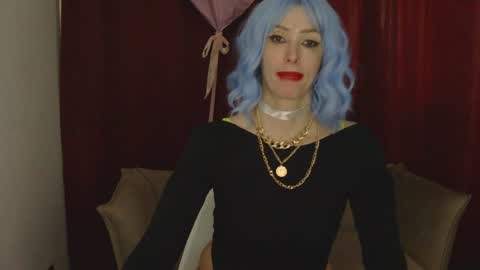 Snapshot of whitequeen888 chatting on February 5, 11:23 am White Queen online show from February 5, 11:23 am