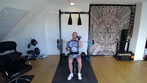 whiterabbit_86 online show from October 31, 11:54 am