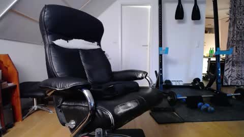 whiterabbit_86 online show from February 6, 3:48 pm