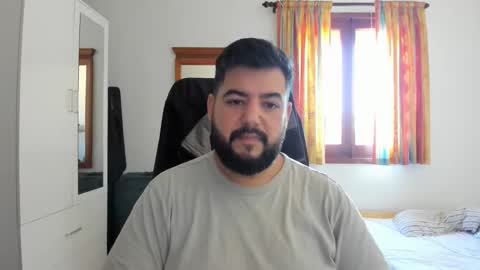 whites89w online show from February 25, 10:41 am