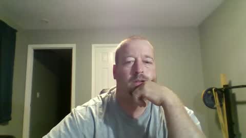 white wolf   jeremy online show from October 21, 9:03 am