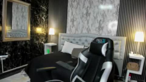 Whitney  online show from January 17, 10:57 am