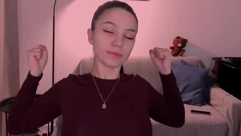 whoislulu online show from December 2, 7:45 pm