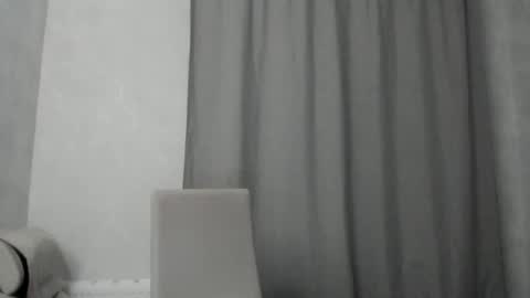 Veronica online show from April 4, 7:43 pm